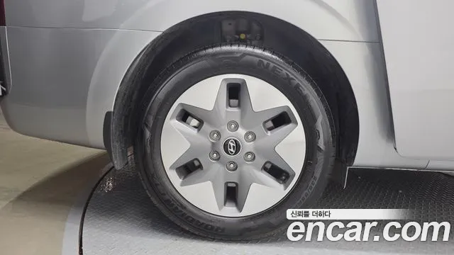Hyundai Staria — Фото автомобиля 5