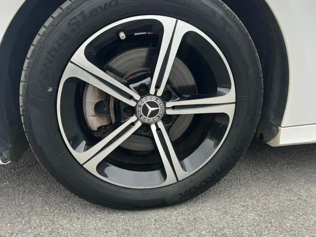 Mercedes-Benz A-Class — Фото автомобиля 9