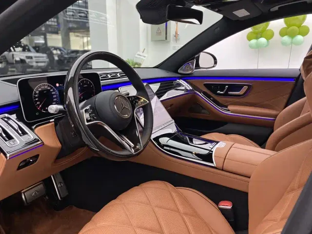 Mercedes-Benz Maybach S-Class — Фото автомобиля 27