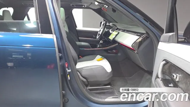 Land Rover Range Rover Sport — Фото автомобиля 22