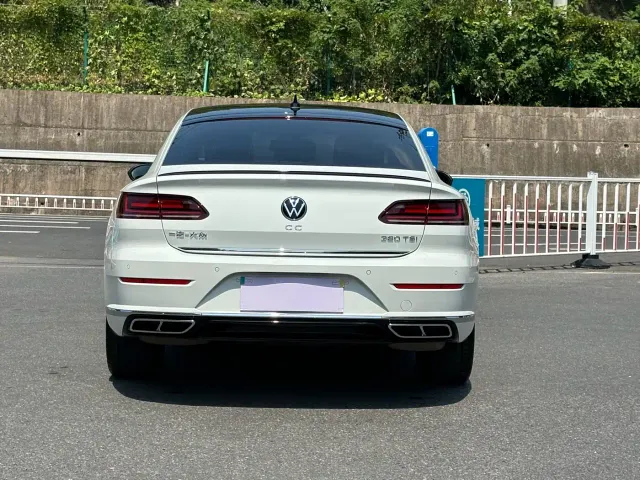 Volkswagen CC — Фото автомобиля 8