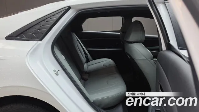 Hyundai Avante CN7 — Фото автомобиля 17
