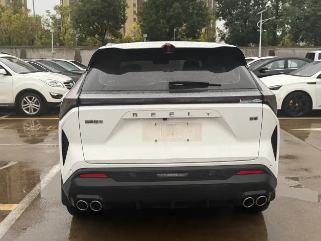 Geely Boyue — Фото автомобиля 11