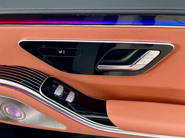 Mercedes-Benz S-Class — Фото автомобиля 18