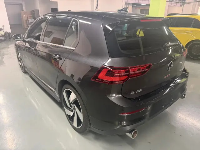 Volkswagen Golf GTI — Фото автомобиля 8
