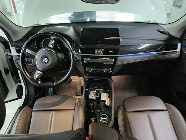 BMW X1 — Фото автомобиля 12