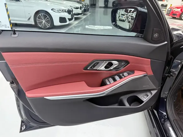 BMW 3 Series — Фото автомобиля 6