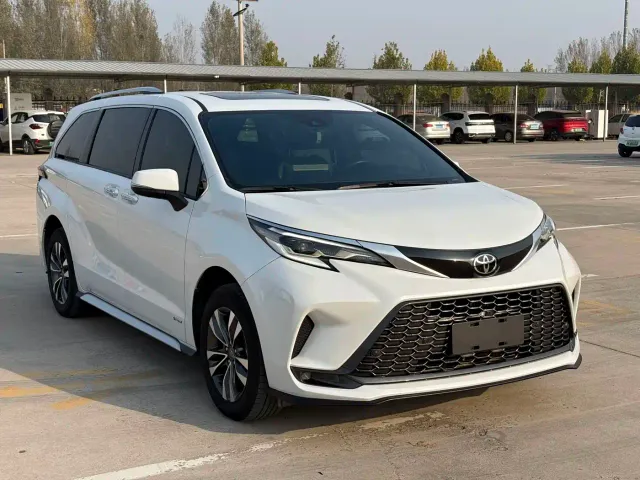 Toyota Granvia — Фото автомобиля 3
