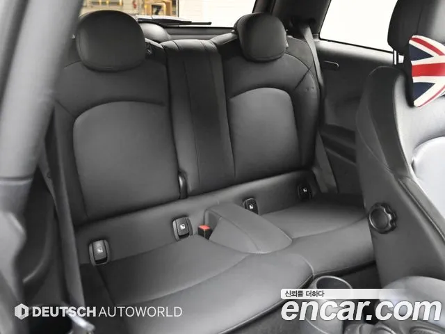 MINI Cooper Cooper Electric — Фото автомобиля 12