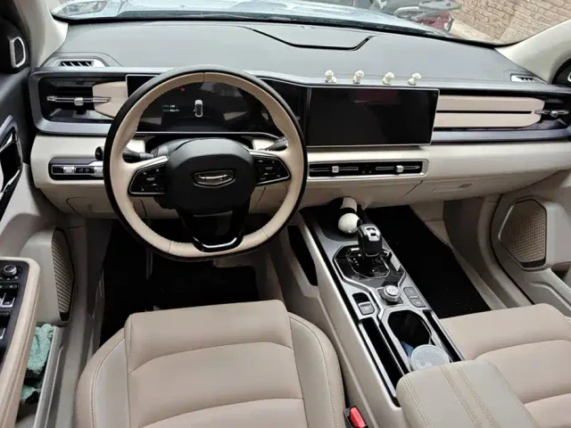 Geely ICON — Фото автомобиля 12