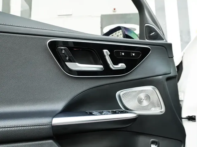 Mercedes-Benz C-Class — Фото автомобиля 12