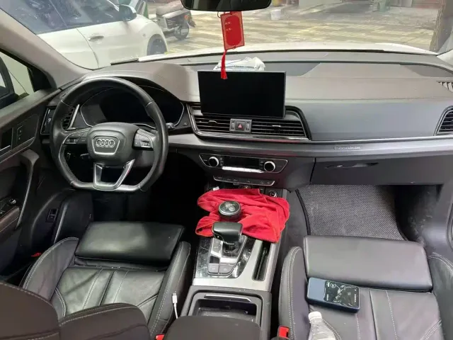 Audi Q5L — Фото автомобиля 4