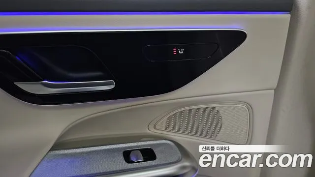 Mercedes-Benz E-Class — Фото автомобиля 18