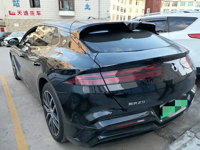 Denza Z9GT — Фото автомобиля 2
