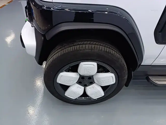 iCAR V23 — Фото автомобиля 22