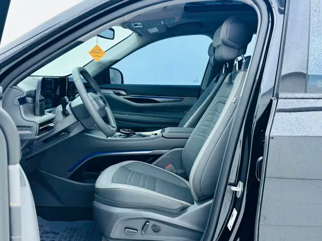Ford Edge — Фото автомобиля 8
