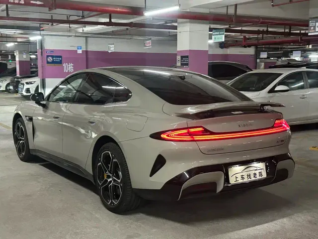 Xiaomi SU7 — Фото автомобиля 6