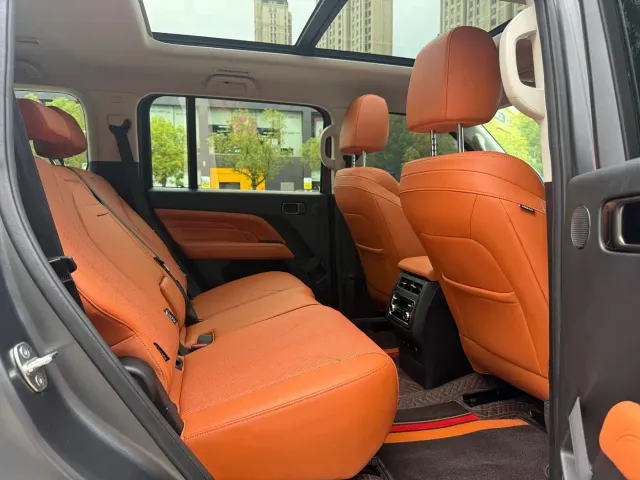 Haval H9 — Фото автомобиля 12