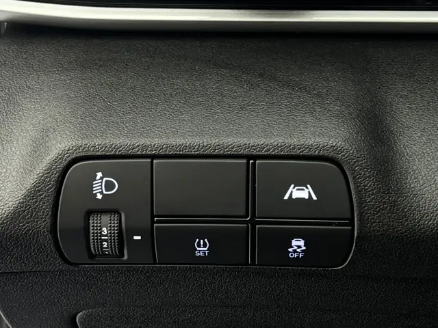 Hyundai Elantra — Фото автомобиля 14