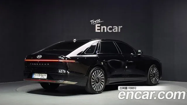 Hyundai Grandeur GN7 — Фото автомобиля 2