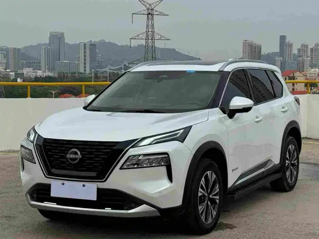Фотография автомобиля — Nissan X-Trail