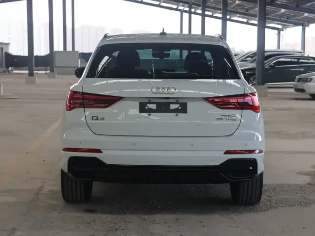 Audi Q3 — Фото автомобиля 6