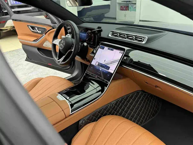 Mercedes-Benz S-Class — Фото автомобиля 14