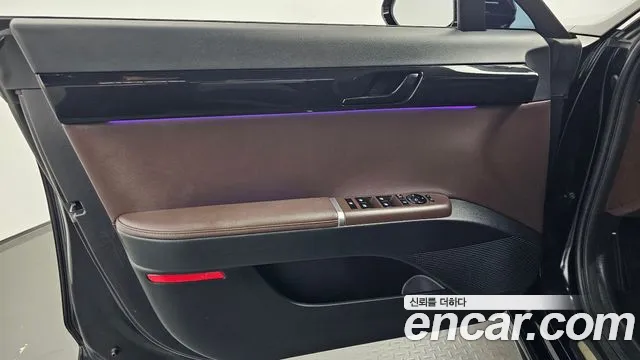 Hyundai Grandeur GN7 — Фото автомобиля 13