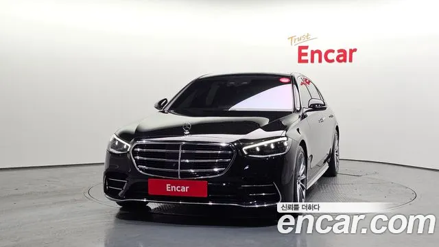Mercedes-Benz S-Class — Фото автомобиля 3