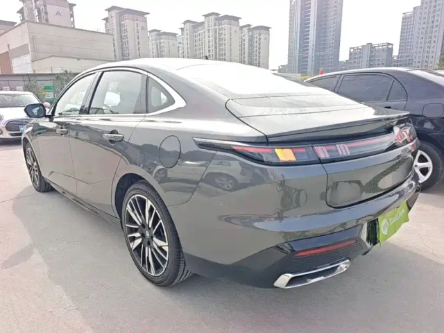 Changan Eado — Фото автомобиля 4