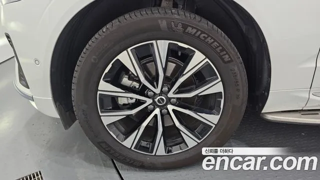 Вольво XC60 — Фото автомобиля 5