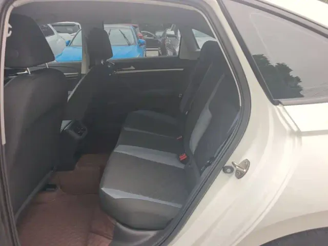 Volkswagen Lavida 2024 Model 1.5L Automatic Delight Edition — Фото автомобиля 16