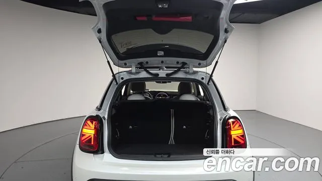 MINI Cooper — Фото автомобиля 26