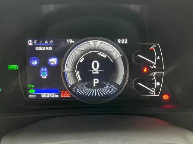 Lexus UX — Фото автомобиля 17