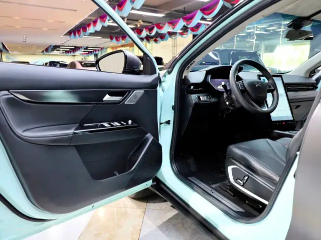 Xpeng G3 — Фото автомобиля 7