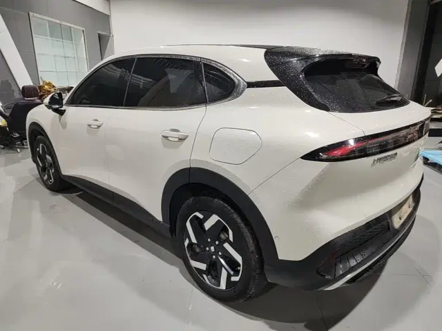 Baojun Yunhai — Фото автомобиля 4