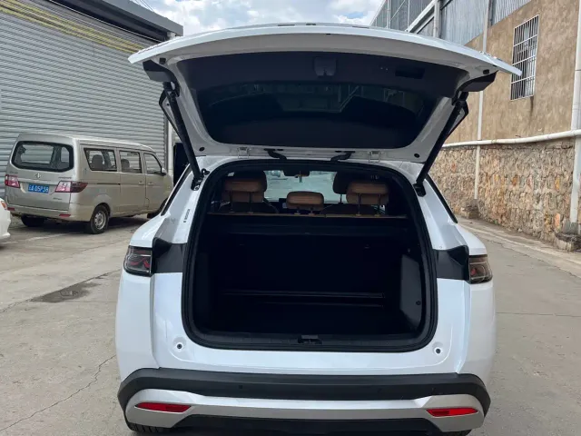 BYD Song L DM-i — Фото автомобиля 17