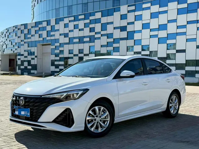 Фотография автомобиля — Changan Eado