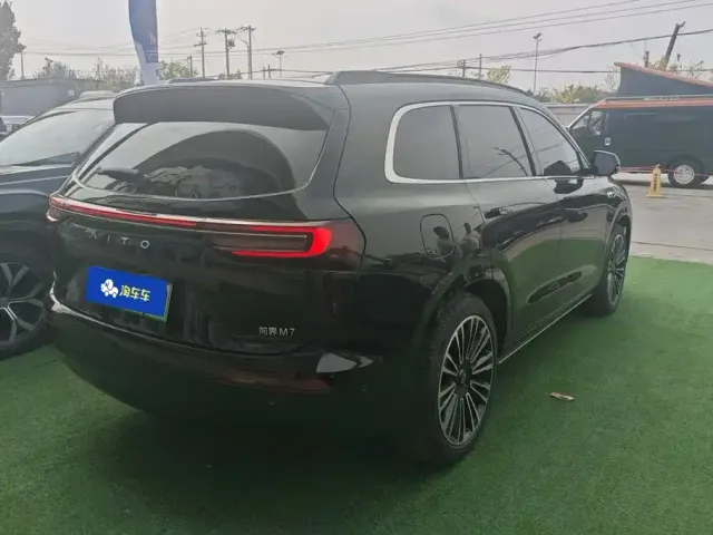 Aito M7 — Фото автомобиля 3
