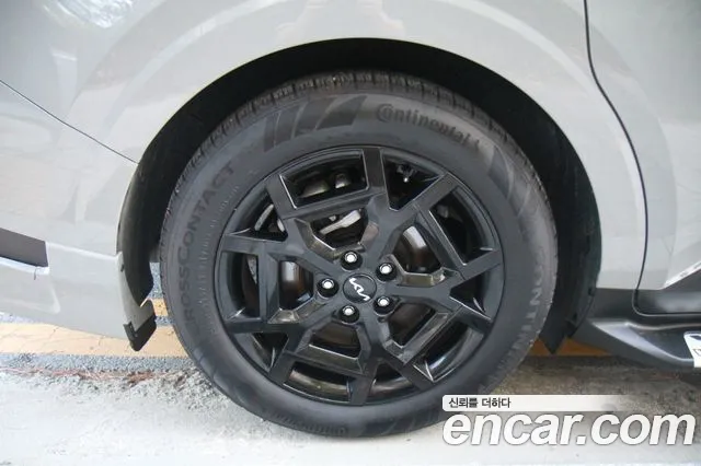 Kia Carnival Generation 4 — Фото автомобиля 5