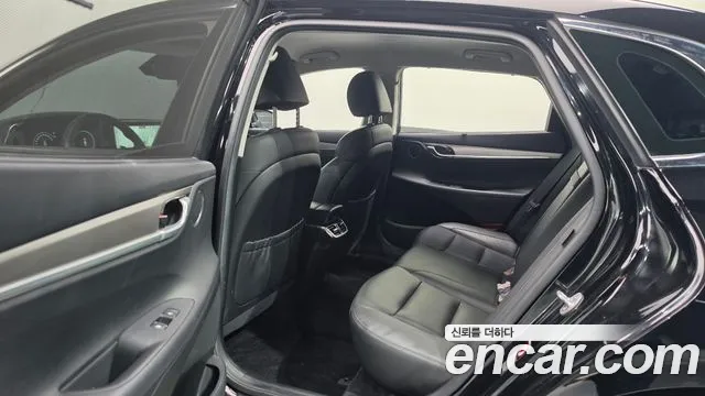 Hyundai Grandeur — Фото автомобиля 11