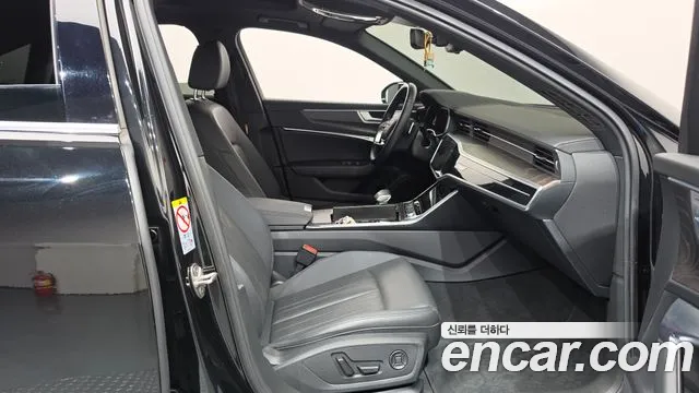 Audi A6 C8 — Фото автомобиля 11