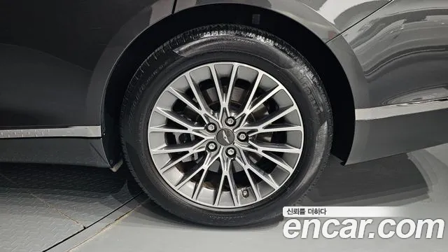 Genesis G80 RG3 — Фото автомобиля 6