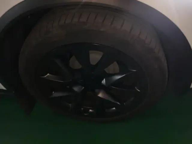 Tesla Model X — Фото автомобиля 6