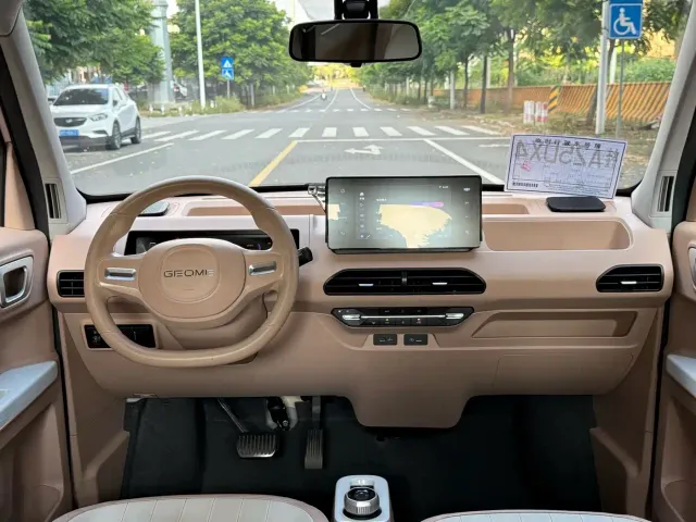 Geely Panda — Фото автомобиля 8