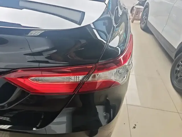 Toyota Camry — Фото автомобиля 7