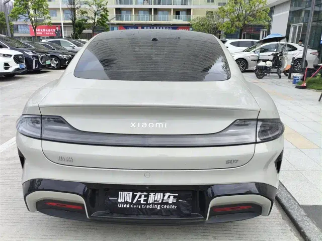 Xiaomi SU7 — Фото автомобиля 7