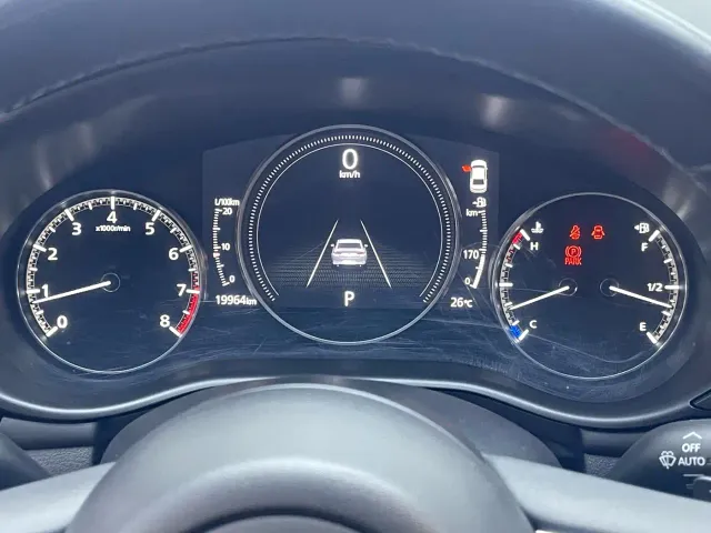 Mazda Axela — Фото автомобиля 16