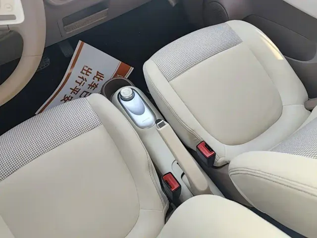 Wuling Hongguang Mini EV — Фото автомобиля 13