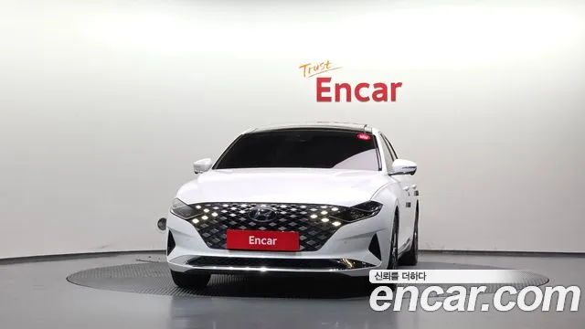Hyundai Grandeur New — Фото автомобиля 3